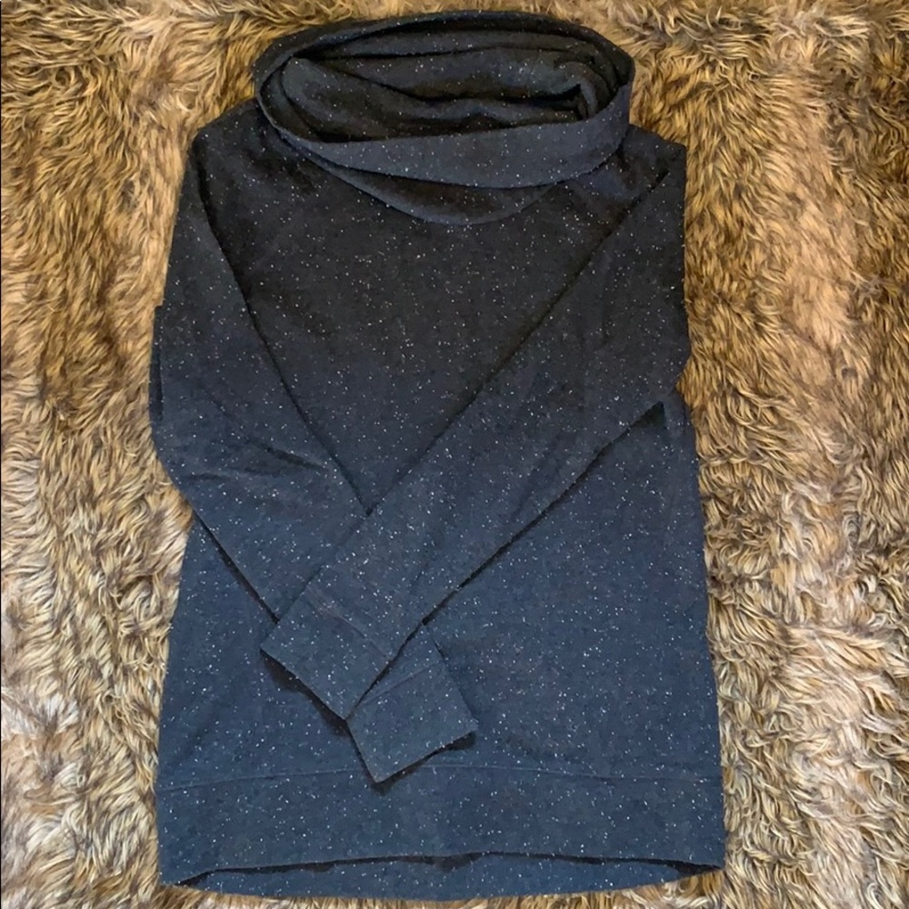 Women’s sweatshirt